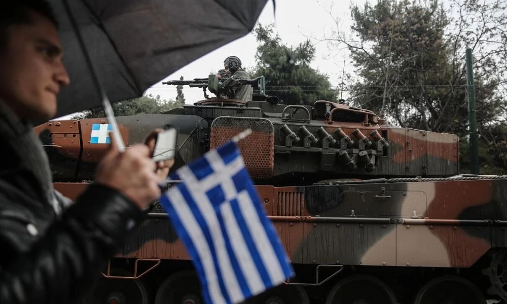 Κορονοϊός - Υπουργείο Υγείας: Ισχυρή σύσταση για χρήση μάσκας στις παρελάσεις για την 25η Μαρτίου